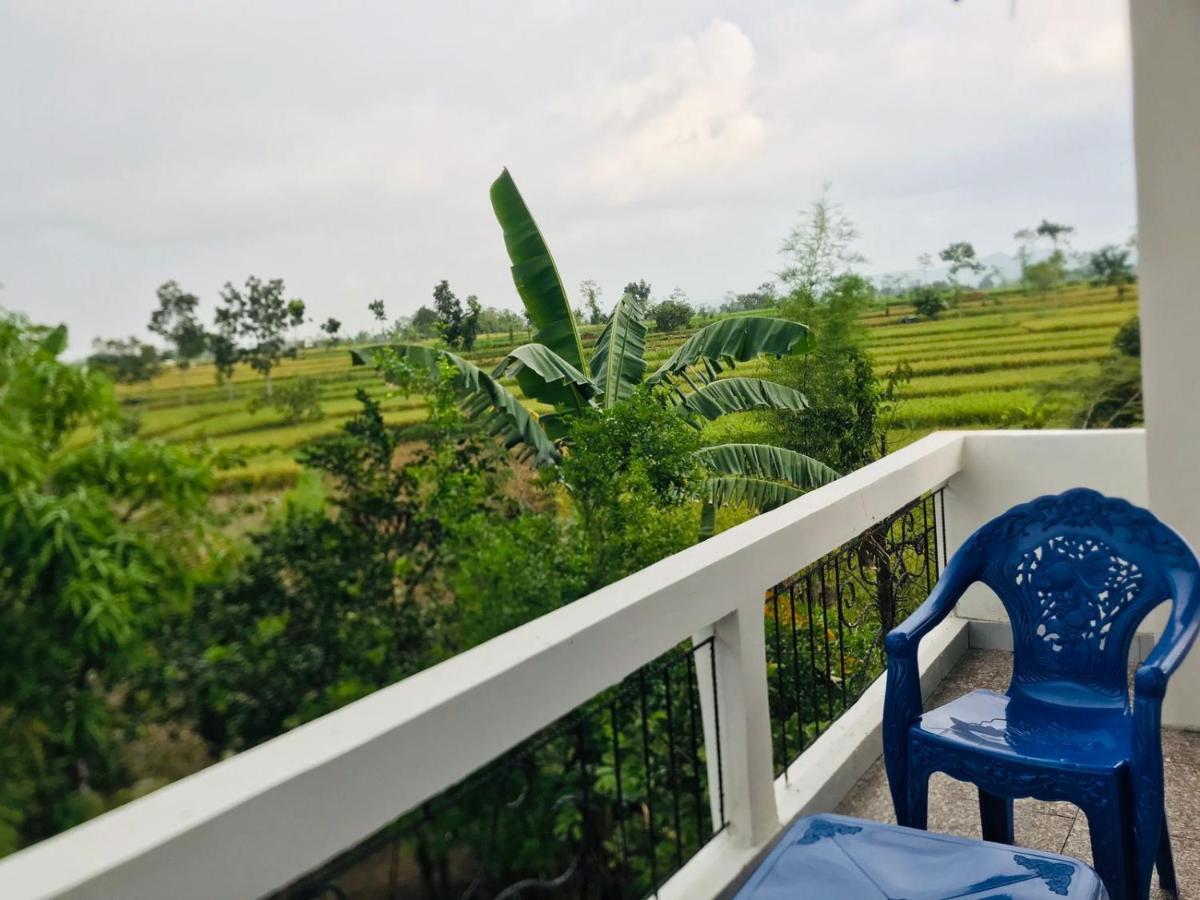 Plambi Tiara Homestay מראה חיצוני תמונה